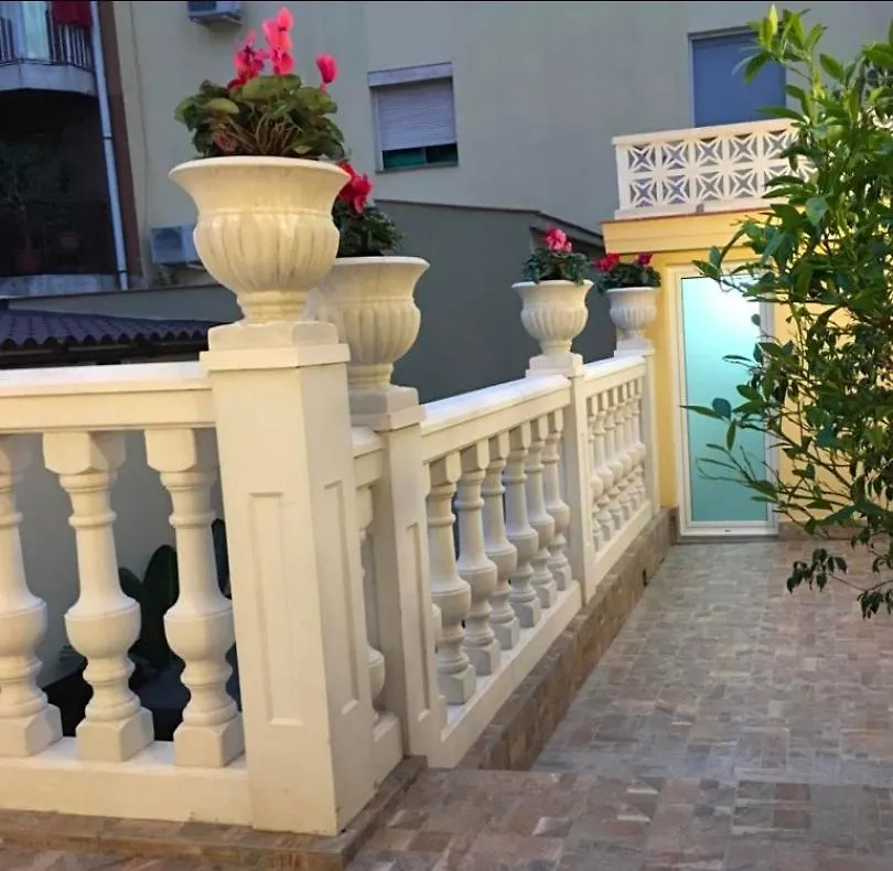 Casa Flores Del Mediterraneo Бадалона