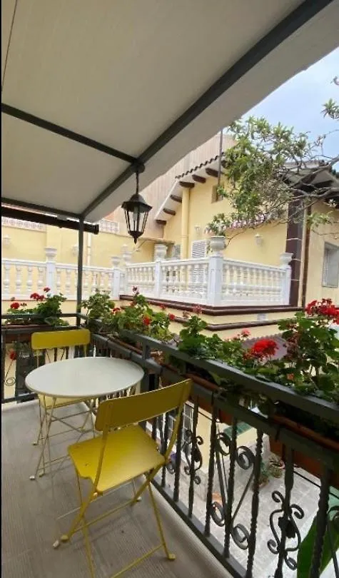 Casa Flores Del Mediterraneo Бадалона
